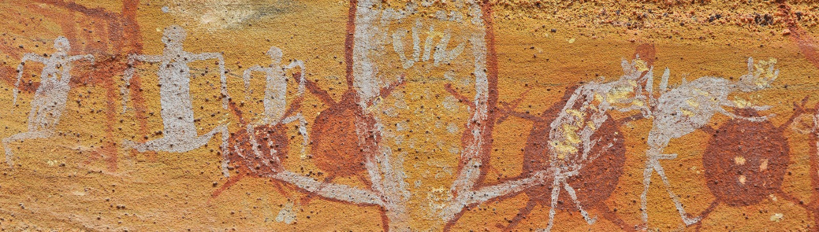 Pinturas rupestres com policromia